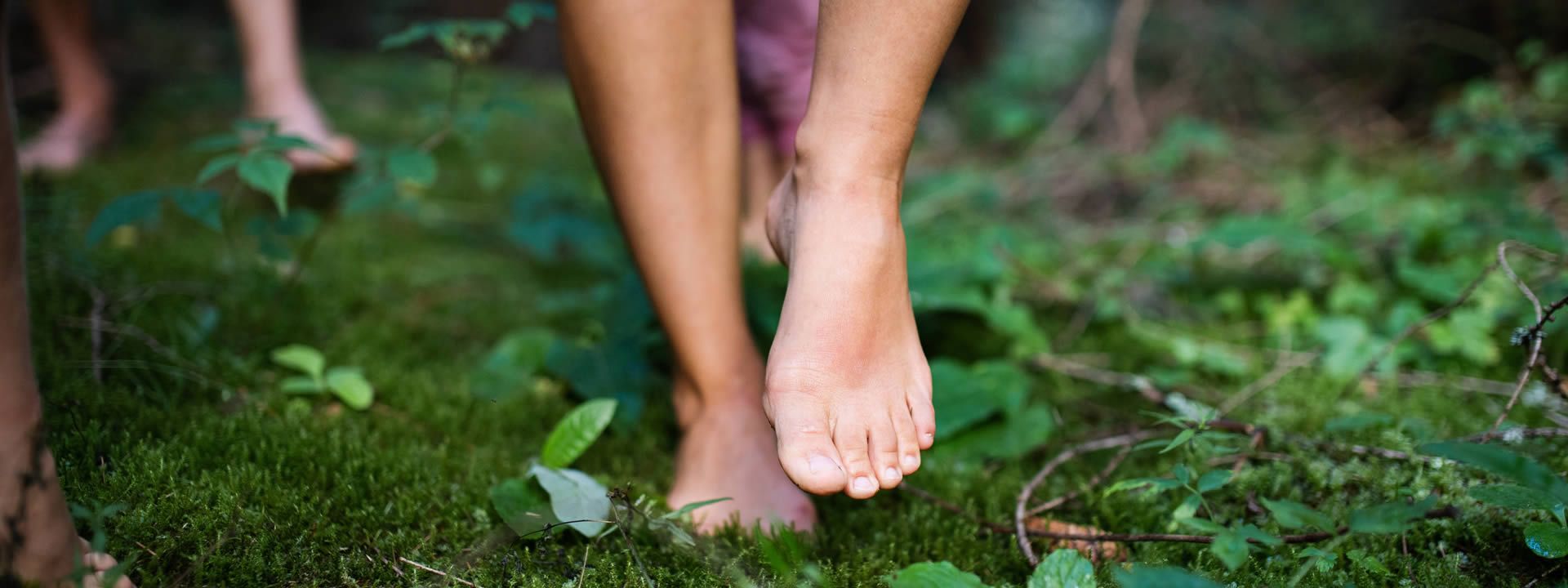 marcher pieds nus